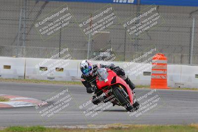 media/Oct-15-2022-Fastrack Riders (Sat) [[9a18b22502]]/Level2/Turn 9 1130am/